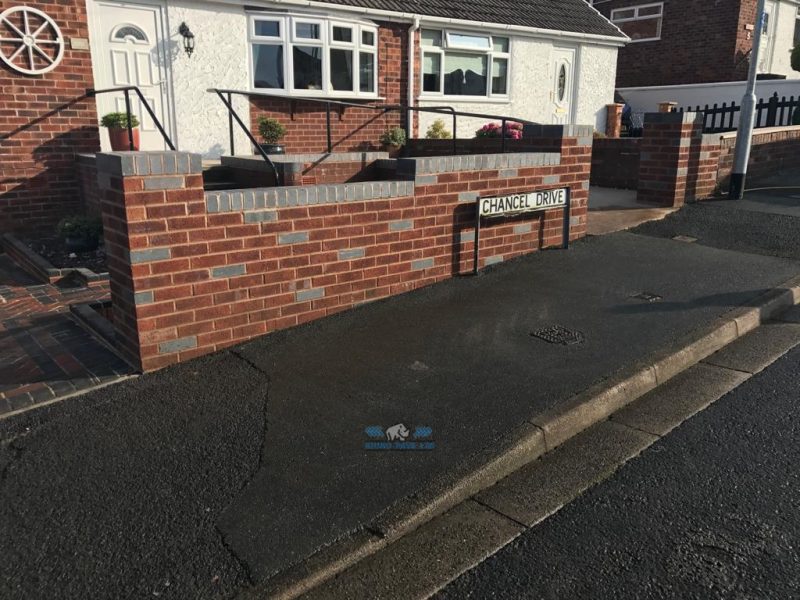 Brindle Paved Driveway with Charcoal Edging and Retaining Brick Walls with Pillars in Bagillt Flintshire 6.jpeg