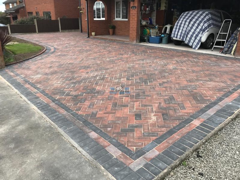 Driveway with Brindle and Charcoal Paving Blocks in Flint Flintshire 10.jpeg