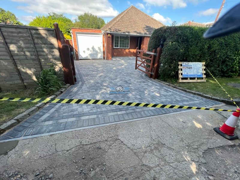 Rhino pave driveway with slate grey paving and charcoal edging in upton by chester cheshire 12.jpeg