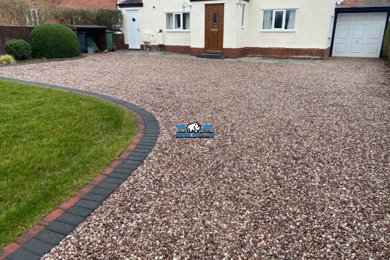 Rhino pave gravel driveway with brindle and charcoal border in chester 23.jpeg